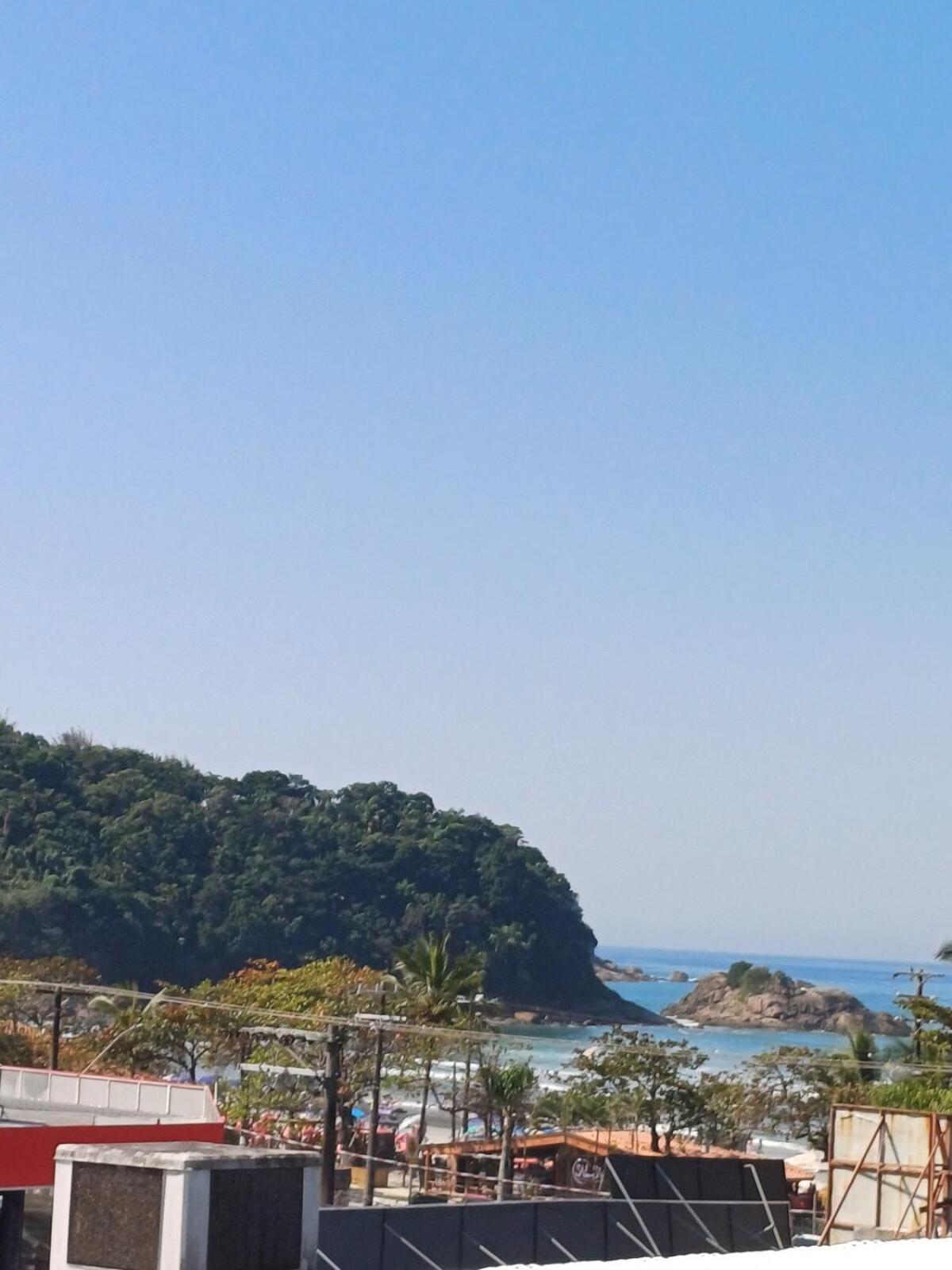 Com Vista A 70m Da