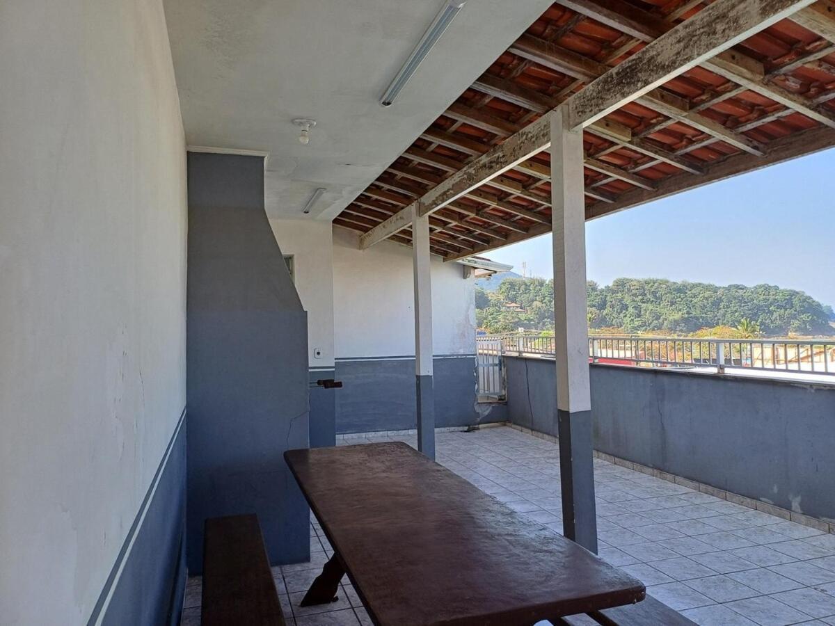 Com Vista A 70m Da *